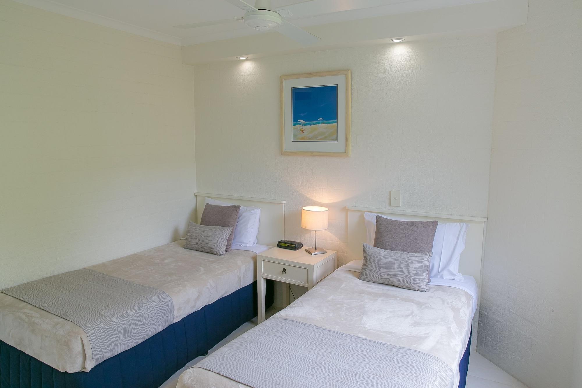 Aparthotel Ocean Breeze 3*