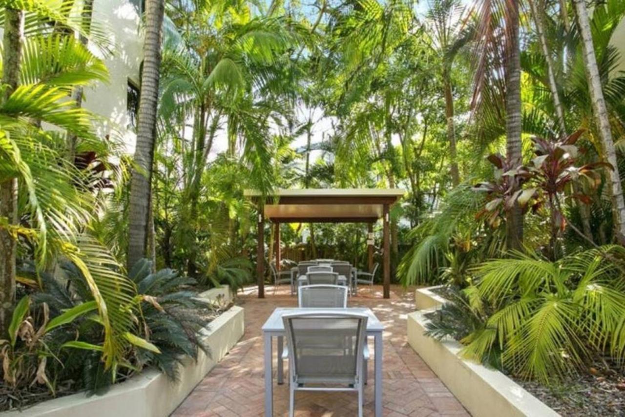 Howard 11-7 Noosa River At Your Doorstep *