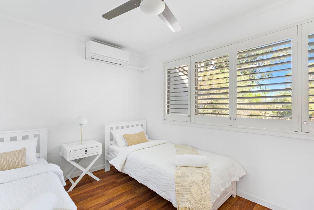 Stylish Townhouse, Private Courtyard Walk To Apartment Noosaville