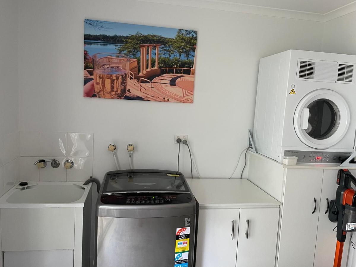 Apartment 2 Bedroom Ground Level In Tropical 4* Noosaville