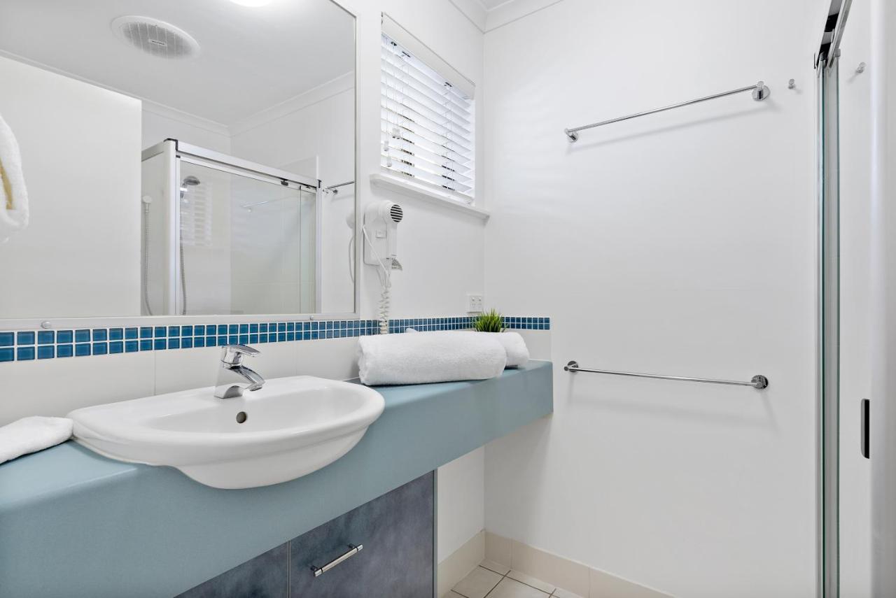 Relax And Unwind In 2 Bedroom Townhouse Apartment *