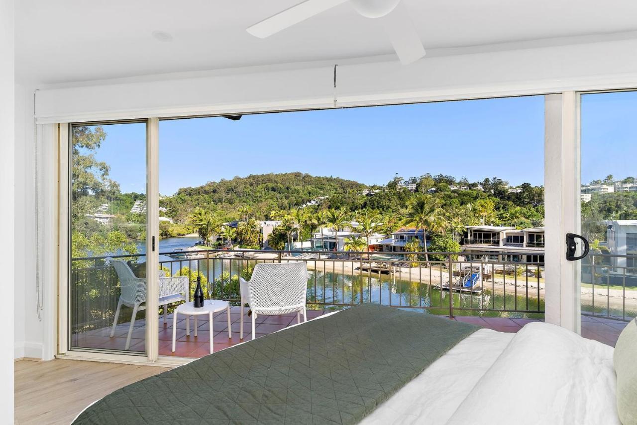 Riverfront 2 Bedroom Penthouse, Steps From Hastings Street - By