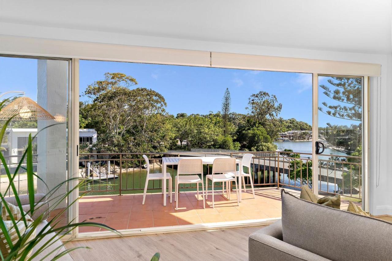 Riverfront 2 Bedroom Penthouse, Steps From Hastings Street - By *