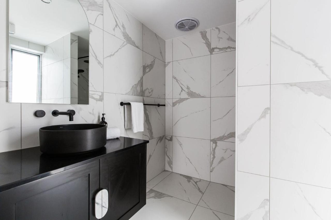 One Marola Is Stylish Privacy In Paradise