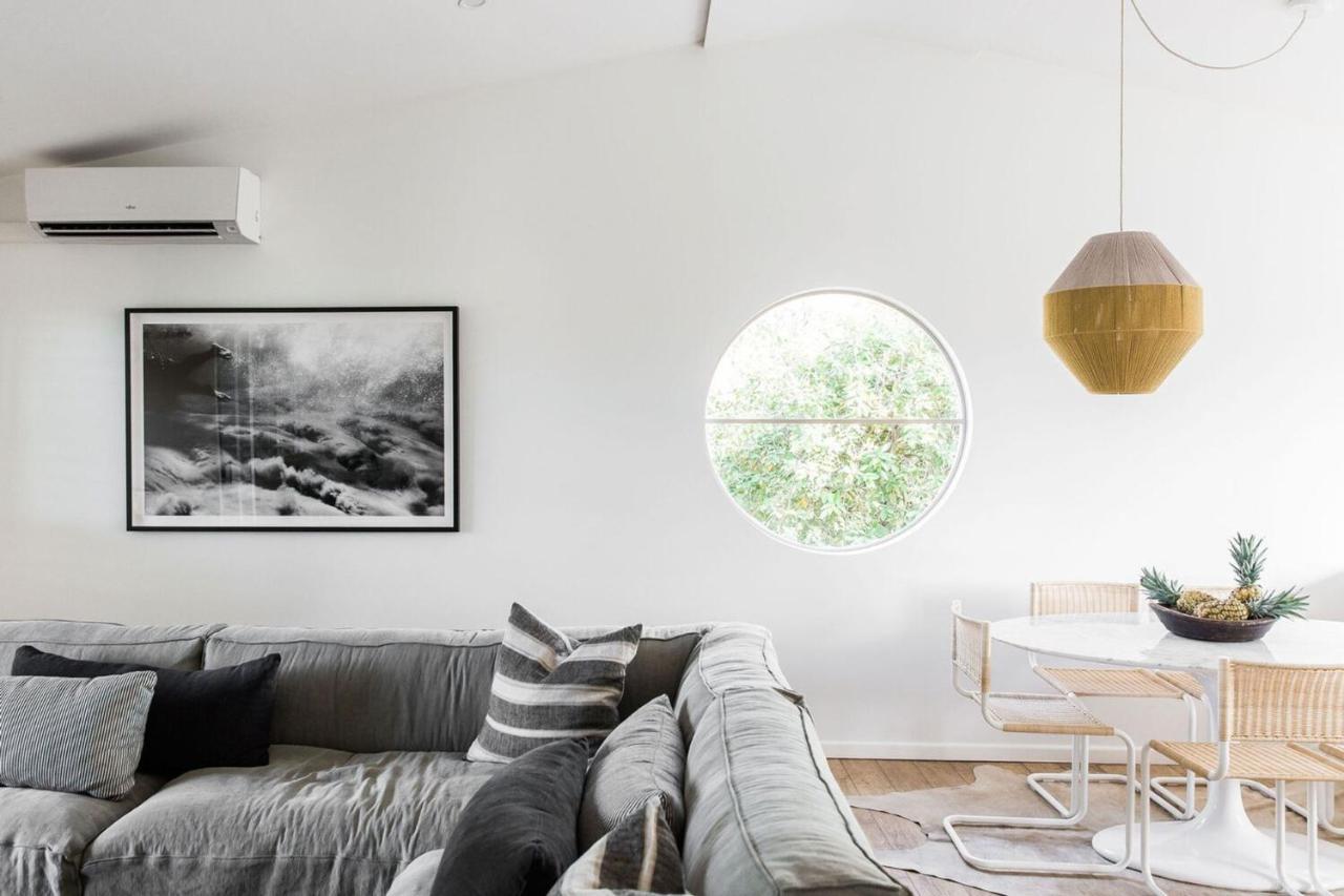 The Retreat Offers Pool And River Views *