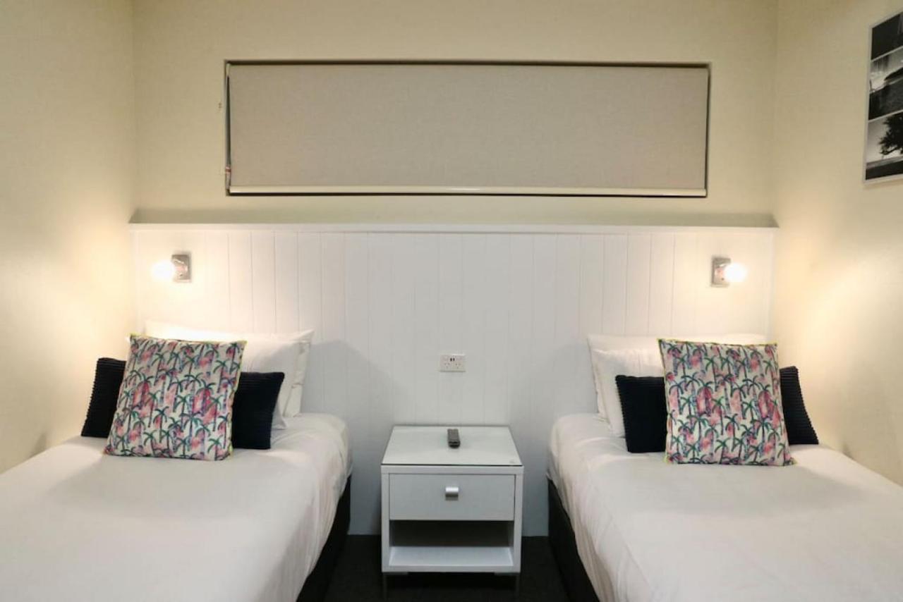 Apartment 124 Hastings Street 2 Bedroom Walk To The Beach *