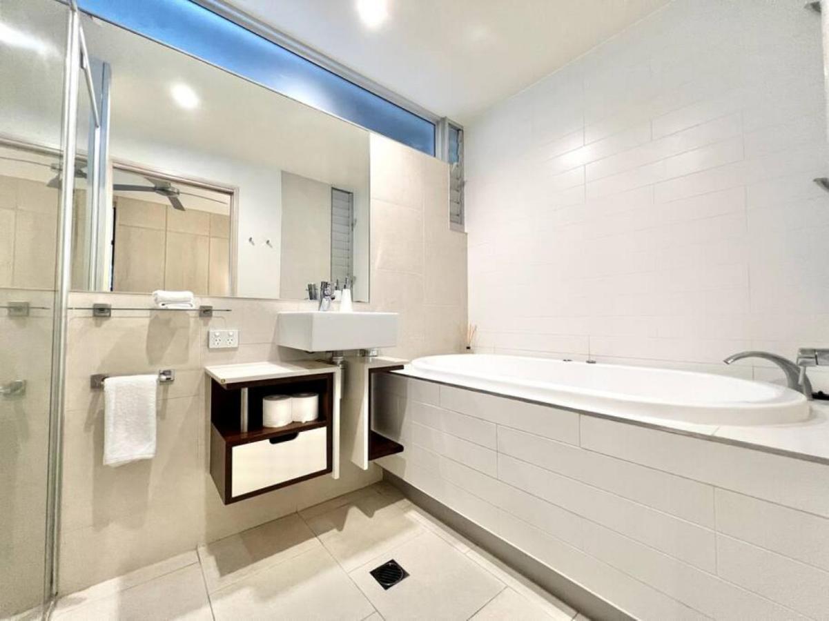 7407 Gorgeous Rainforest Outlook Apartment Noosa Heads