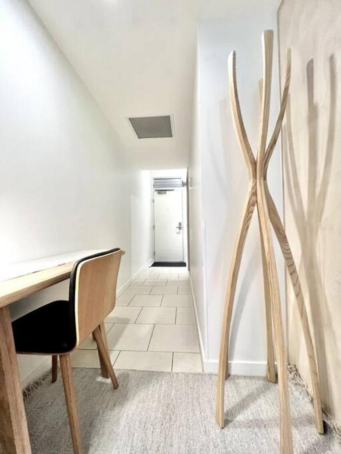 7407 Gorgeous Rainforest Outlook Apartment