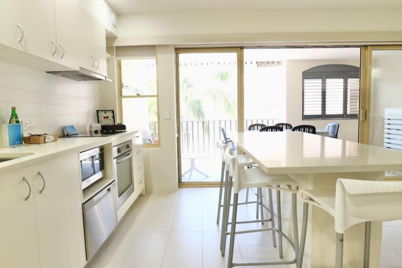 124 Hastings Street 2 Bedroom Walk To The Beach *