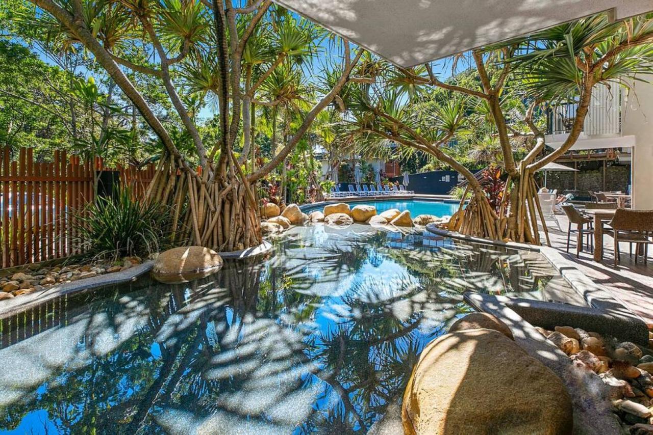 7407 Gorgeous Rainforest Outlook *
