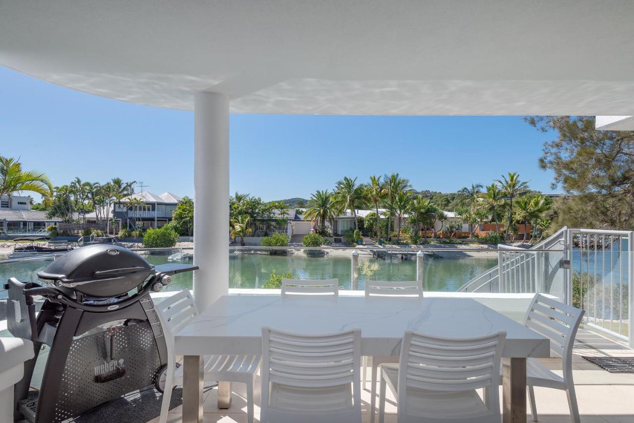 Peaceful Riverside Living, Apartamento