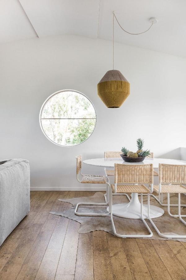 The Retreat Offers Pool And River Views