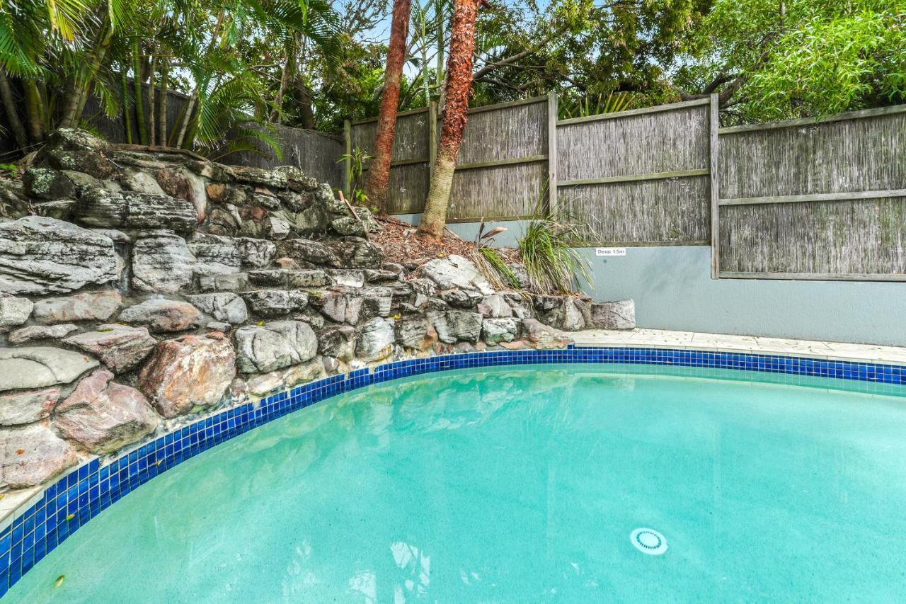 Apartment Comfortable & Stylish With Rooftop Sunshine Beach