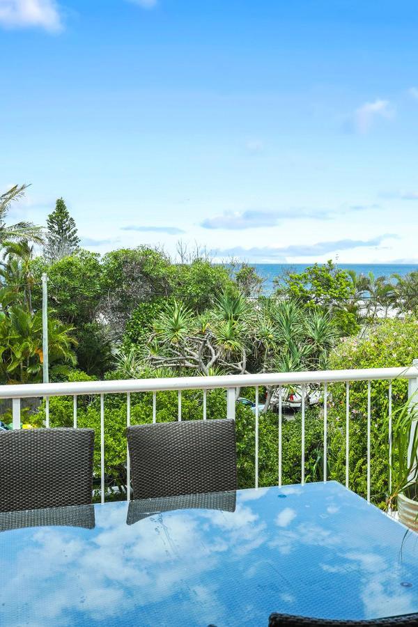 Comfortable & Stylish With Rooftop Apartment