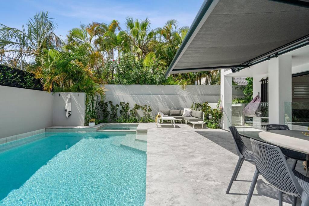 Holiday home Style On Sound Luxury Noosa