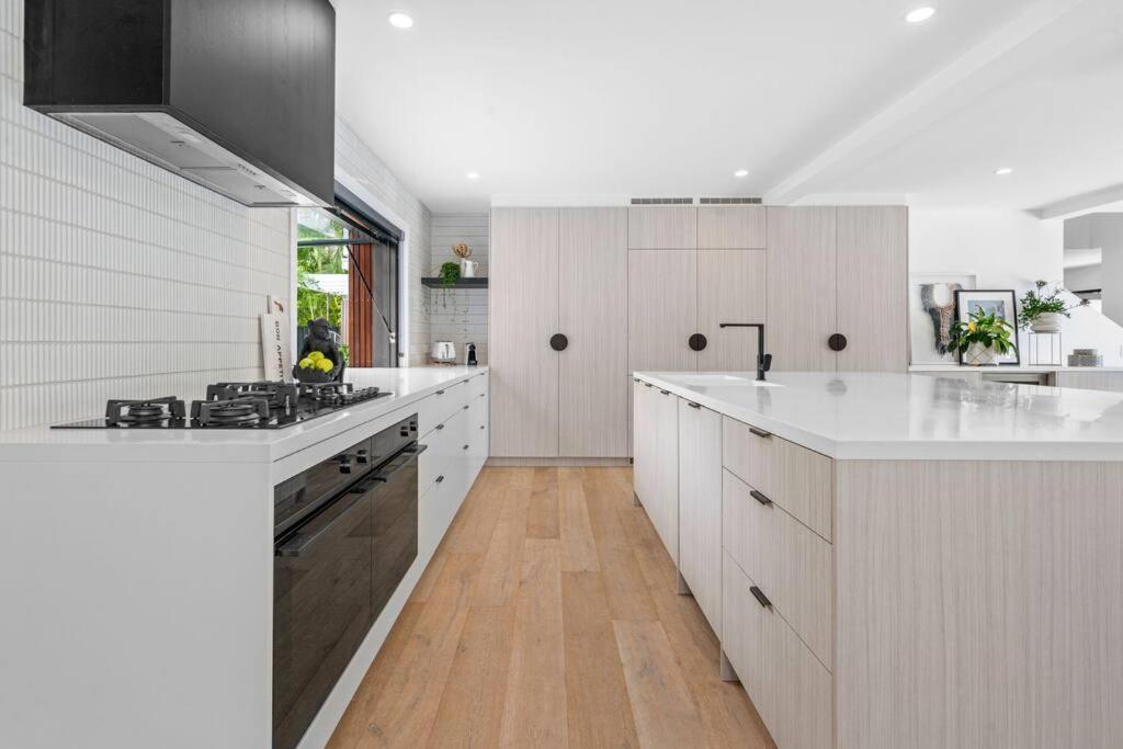Holiday home Style On Sound Luxury Noosa