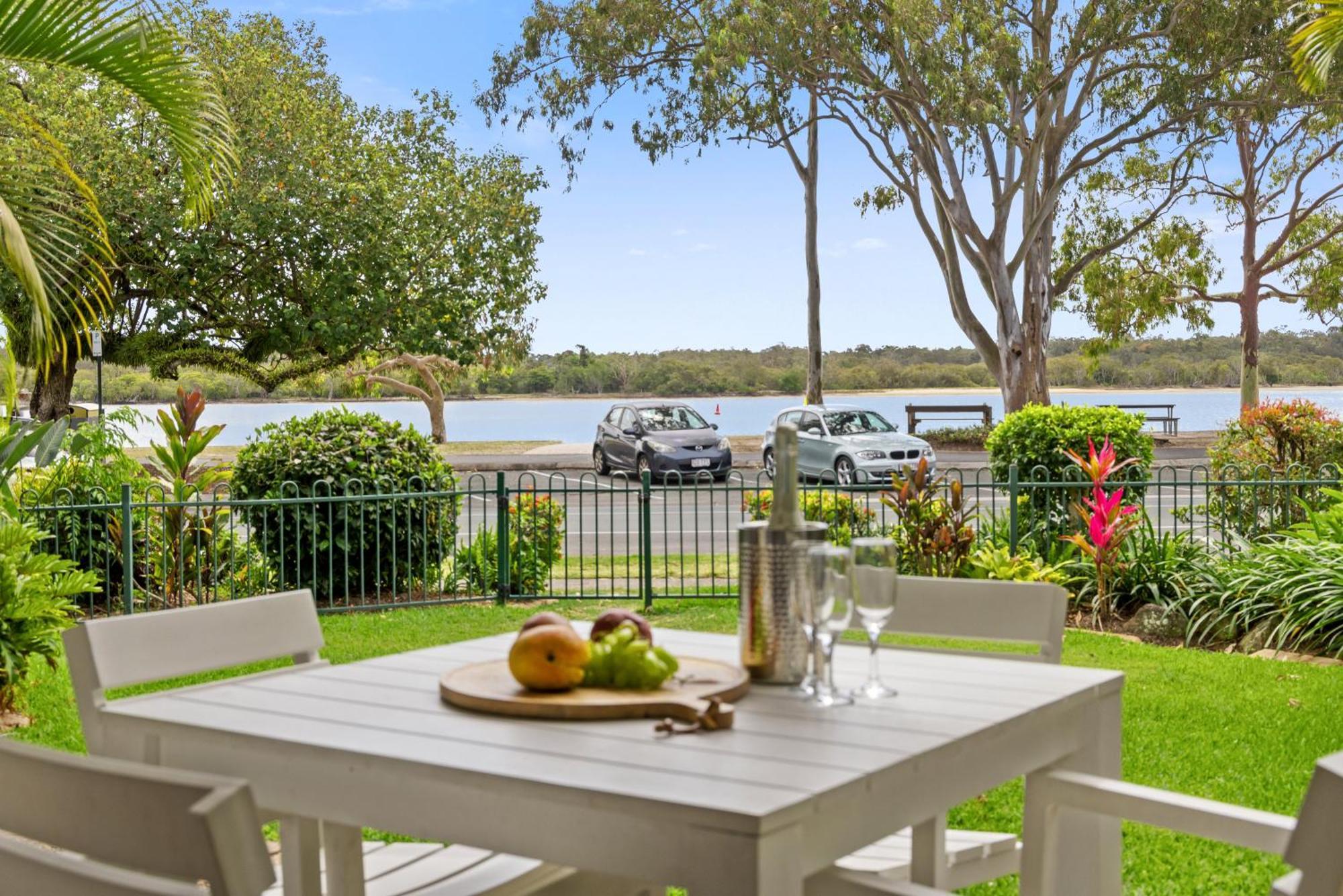 Noosa Outrigger