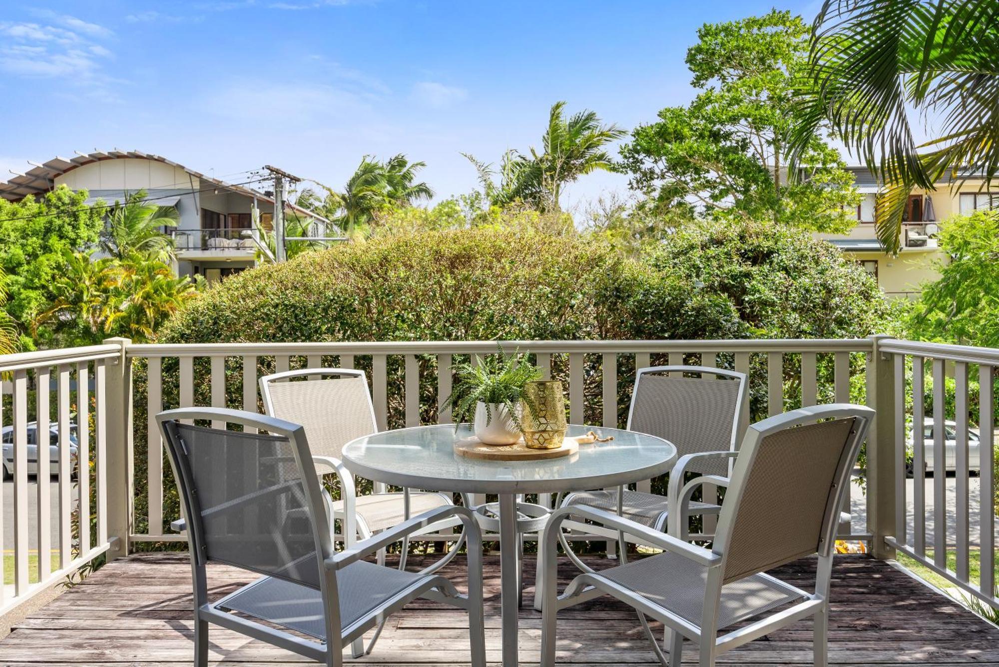 Noosa Outrigger