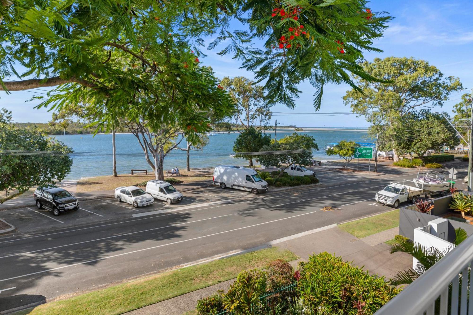 Noosa Outrigger Noosaville