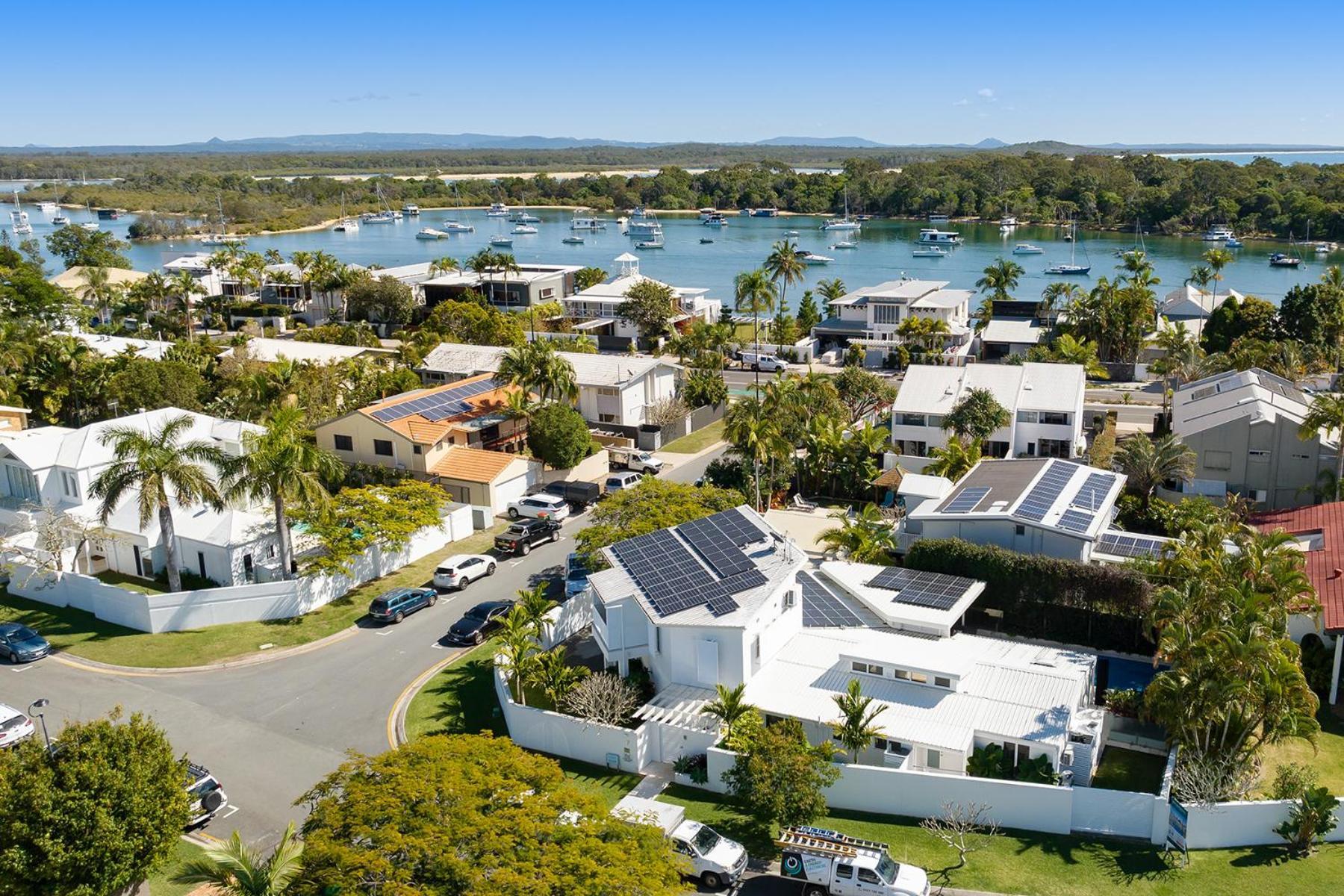 Holiday home Family & Pet-friendly Luxury Near Hastings St Noosa Heads