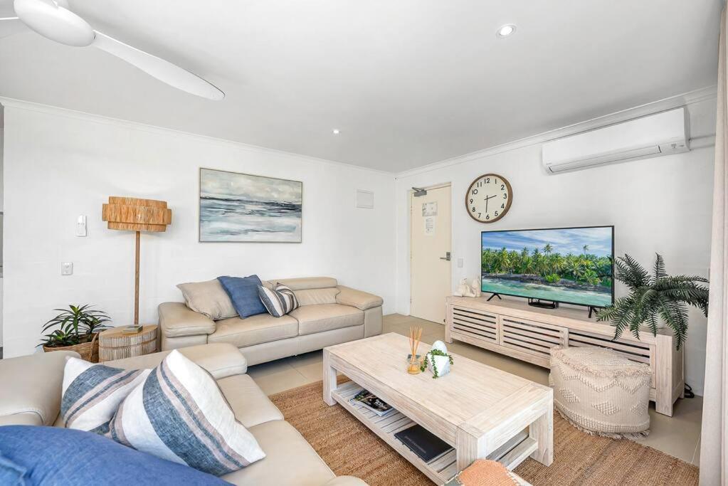 Dreaming In Luxury Beachside *