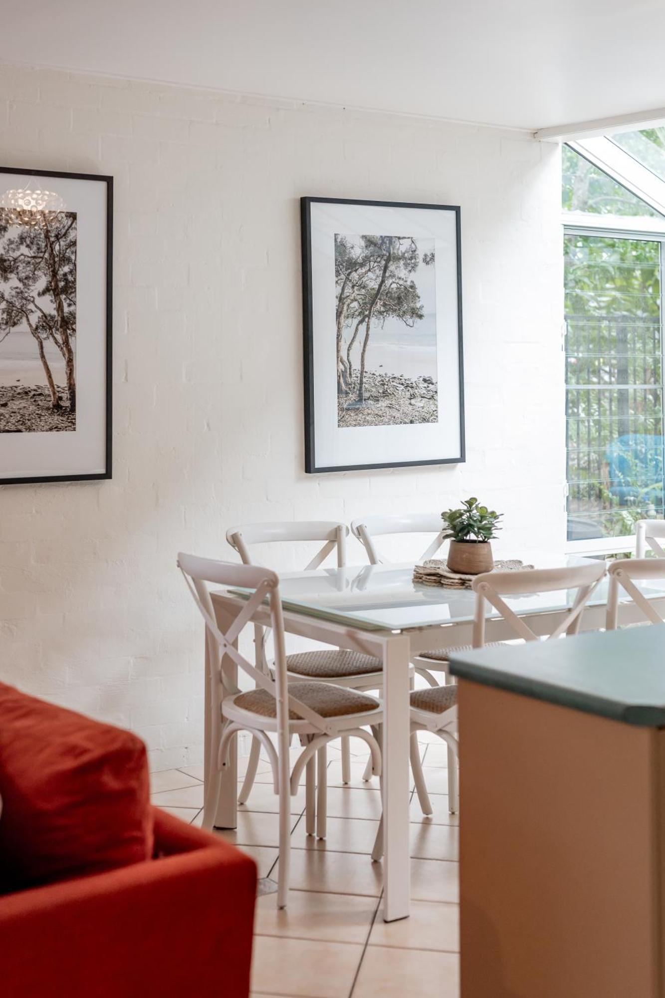 Apartment Cute Little Cove Gem…walking Distance To Beach!