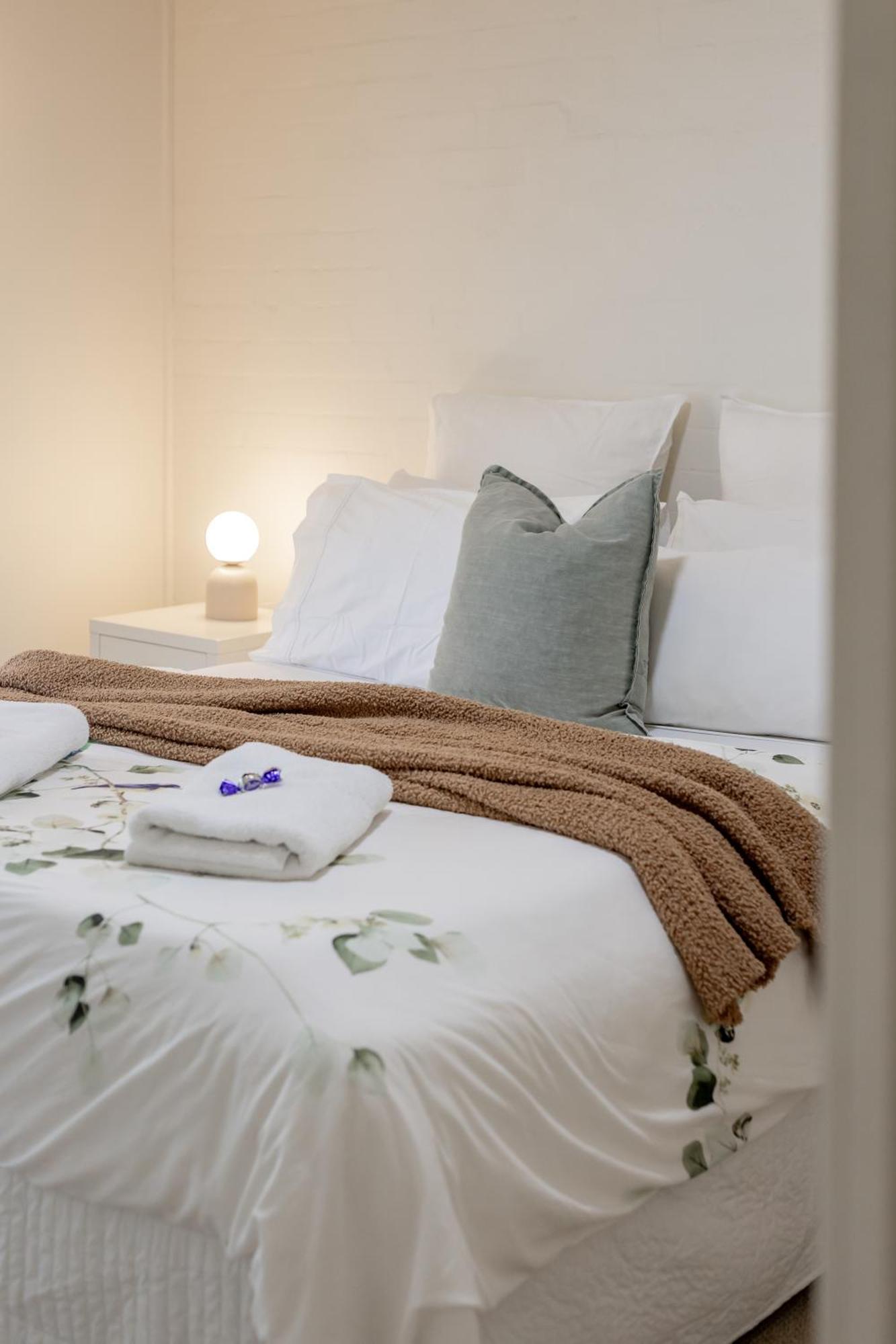 Apartment Cute Little Cove Gem…walking Distance To Beach! Noosa Heads