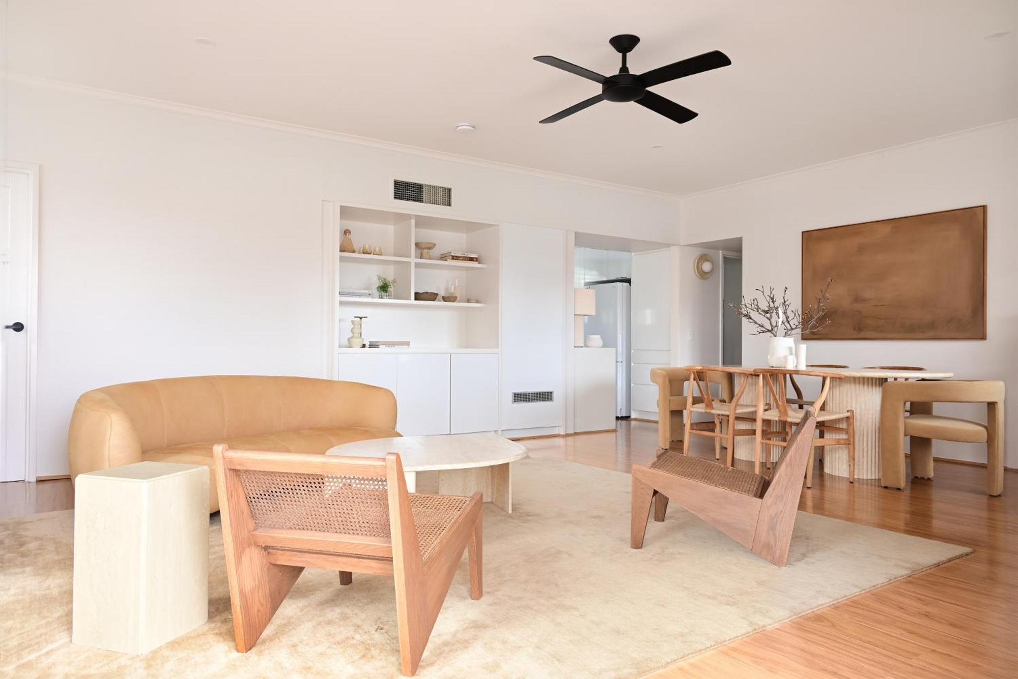 Apartment International 147