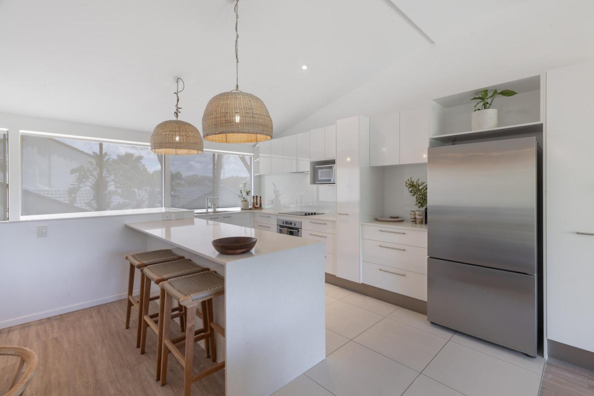 Riverfront Luxury, Poolside, Near Hastings Apartment Noosa Heads