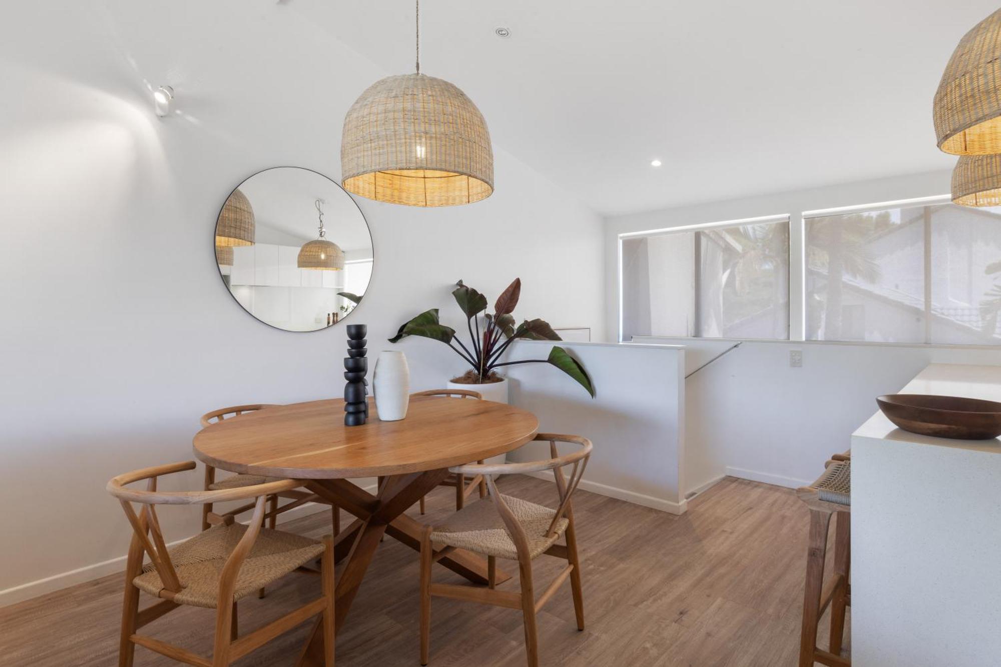 Riverfront Luxury, Poolside, Near Hastings Noosa Heads