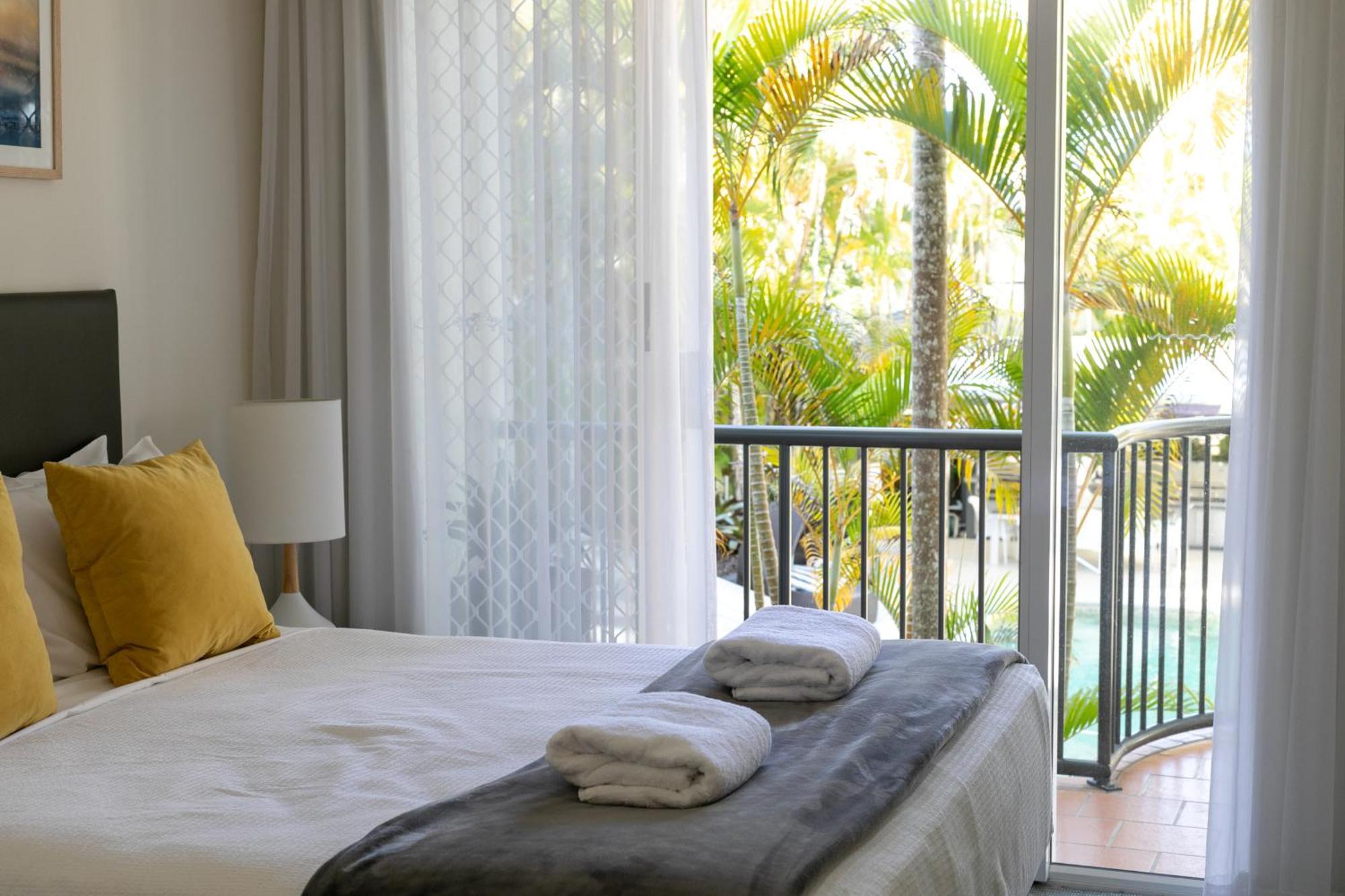 Aparthotel Noosa Tropicana 4*
