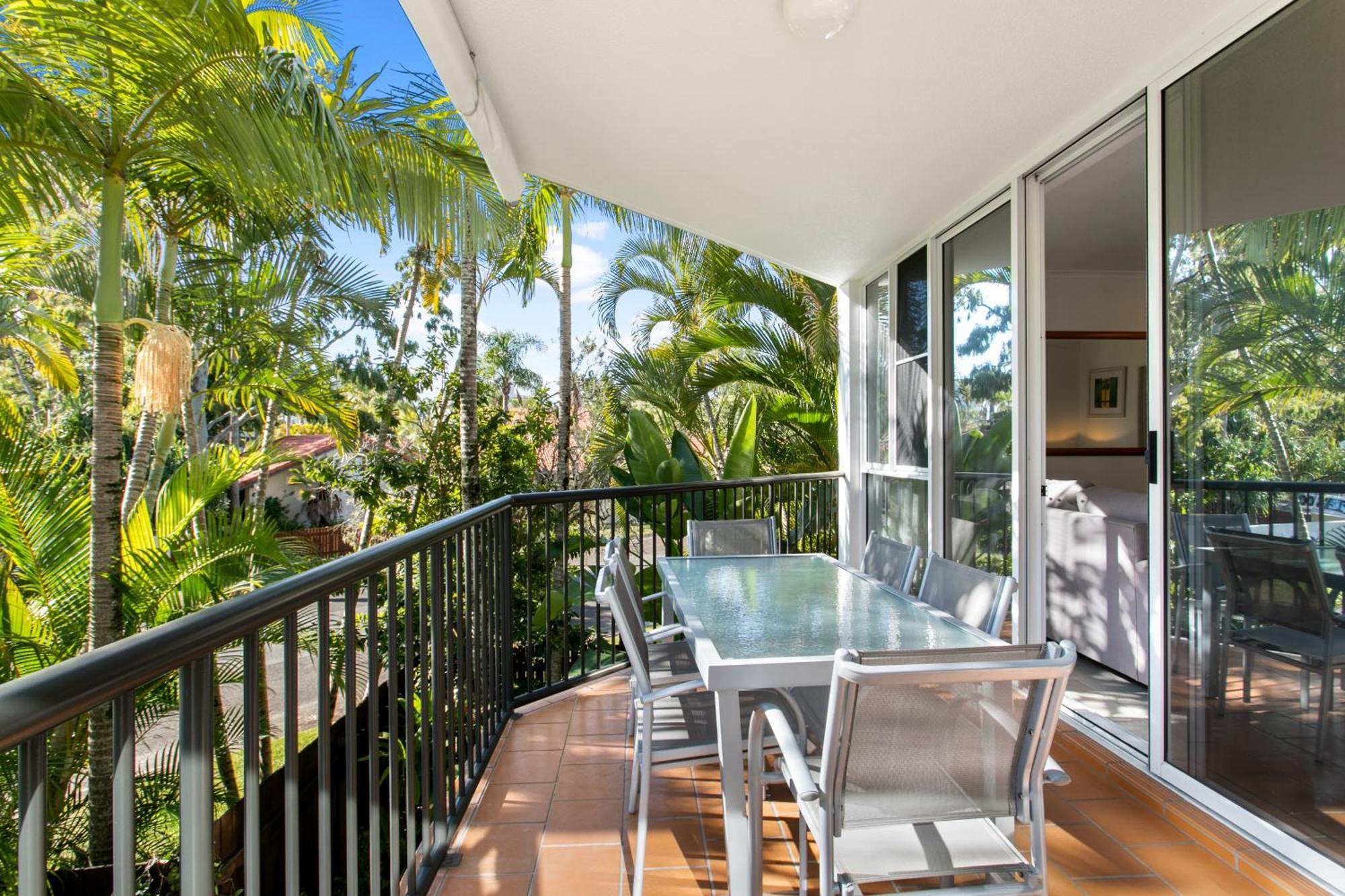 Aparthotel Noosa Tropicana 4*