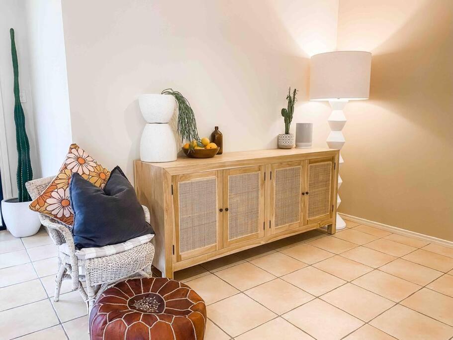 Bright And Spacious Noosa Pad With Pool Holiday home