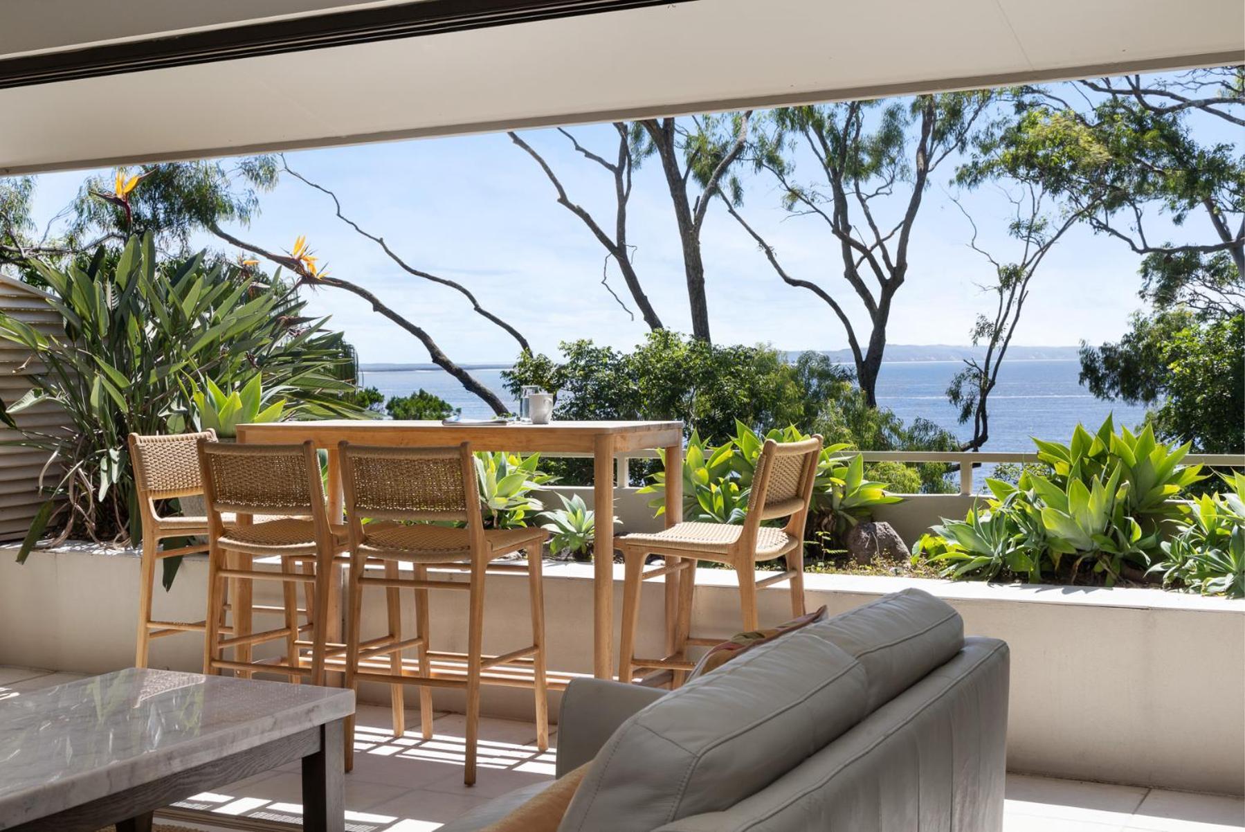 Cove Point 5 Stylish Cove Escape Holiday home Noosa Heads