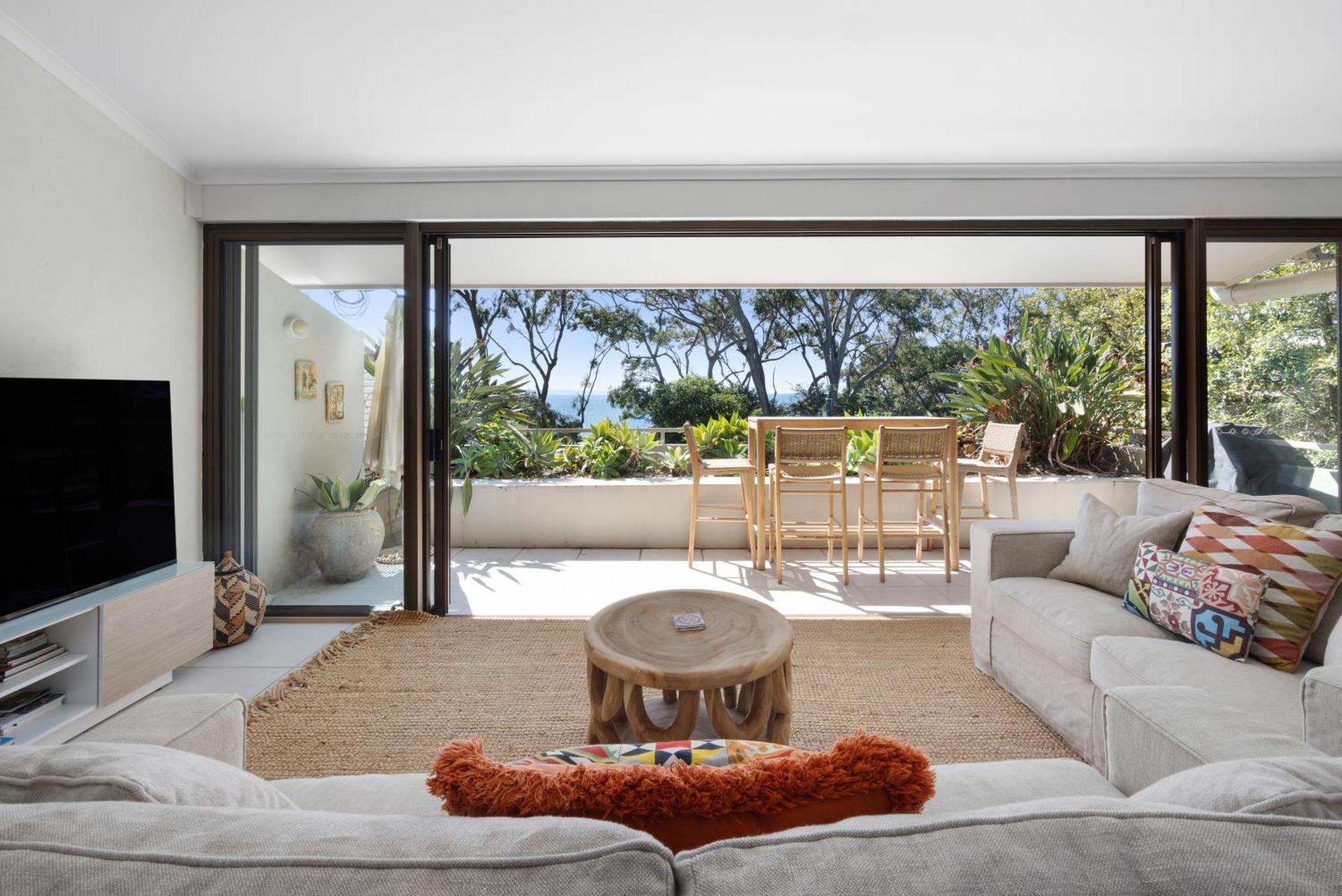 Holiday home Cove Point 5 Stylish Cove Escape