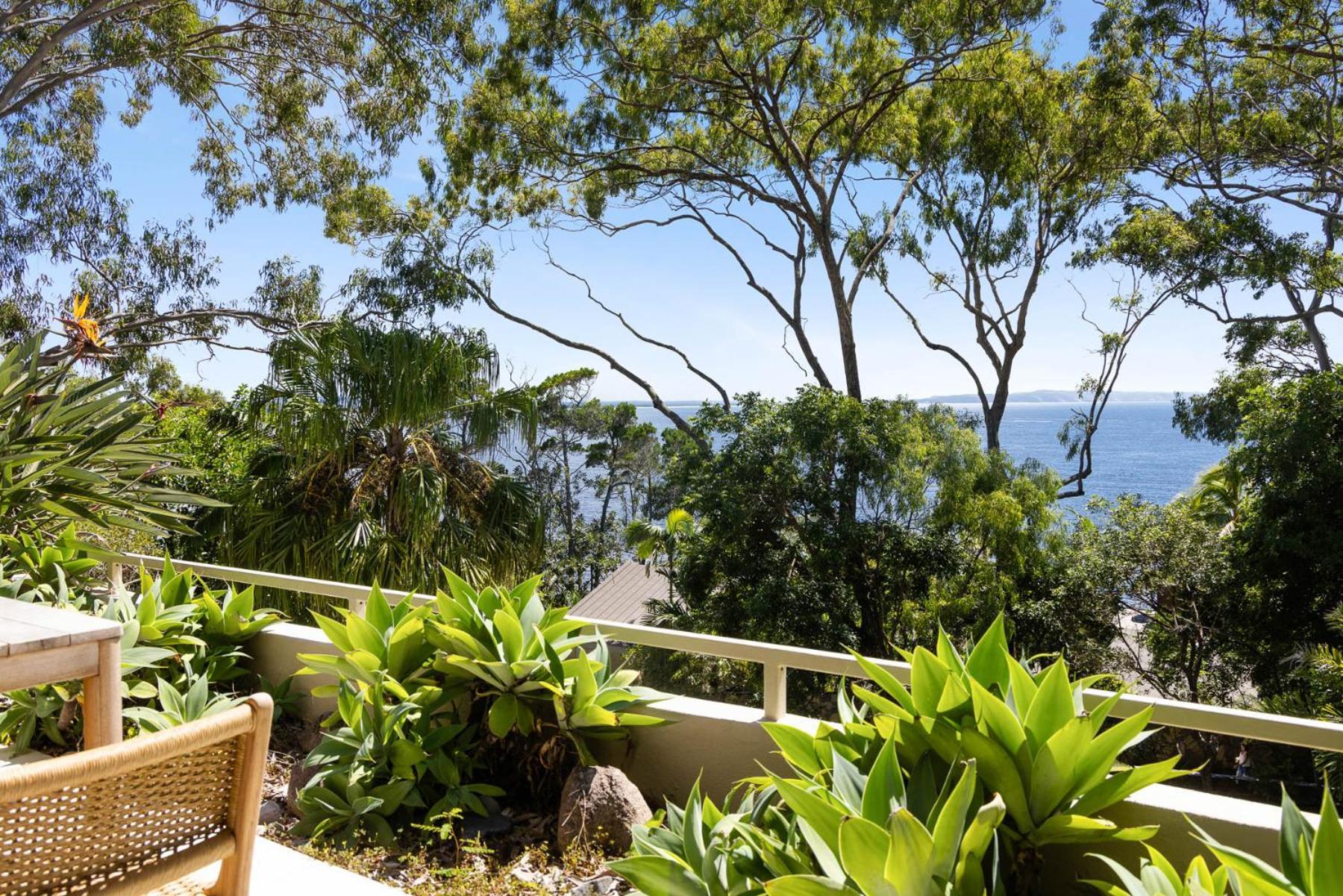 Holiday home Cove Point 5 Stylish Cove Escape *