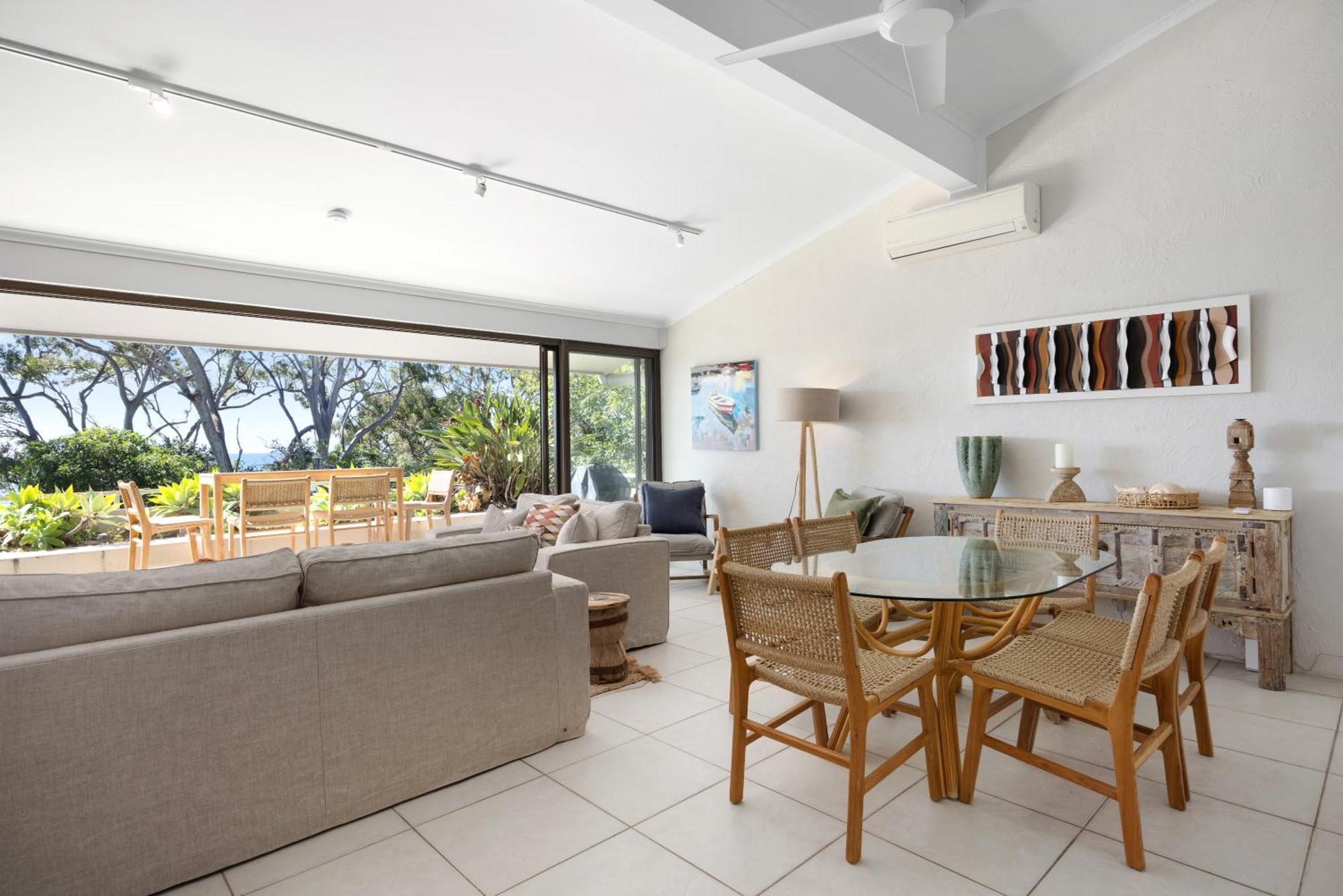 Holiday home Cove Point 5 Stylish Cove Escape *