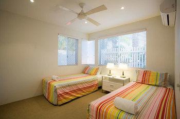 Skippers Cove Waterfront Aparthotel