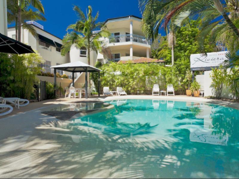 Noosa Riviera 4*