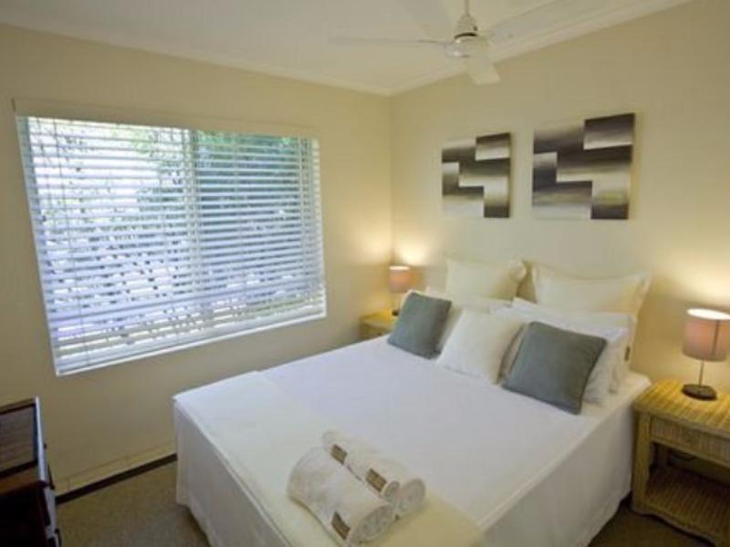 Noosa Riviera 4*