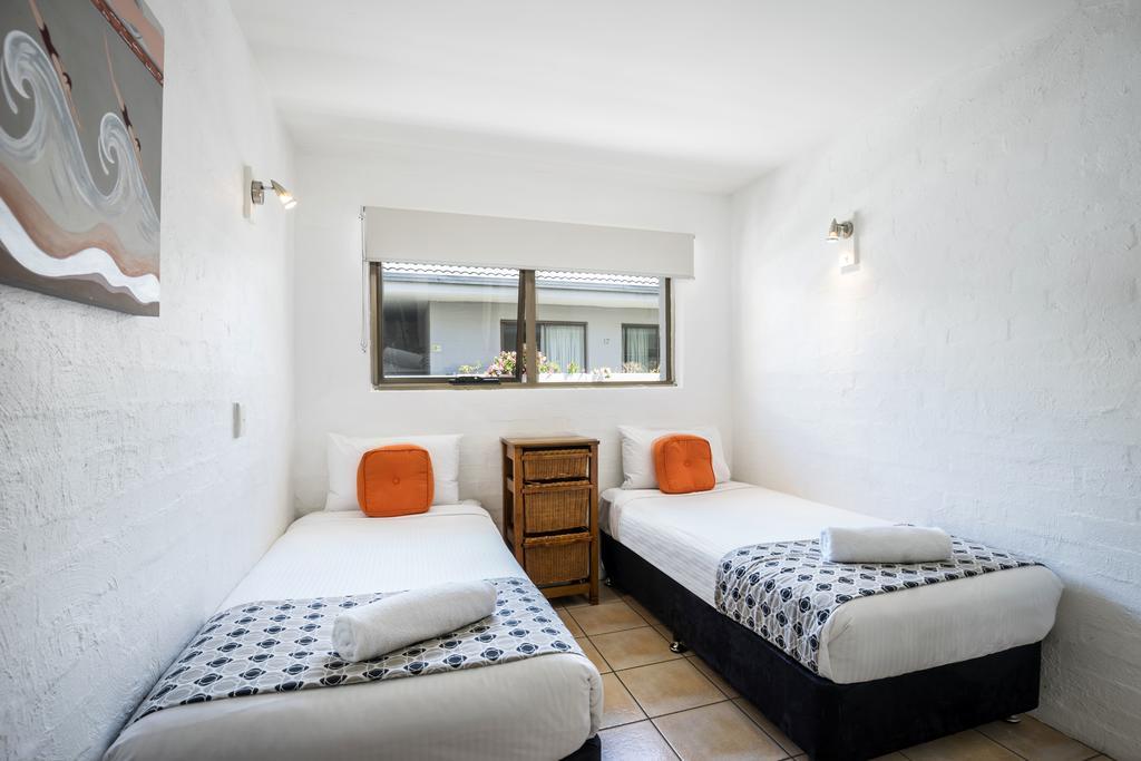 Aparthotel Saks On Hastings 4*