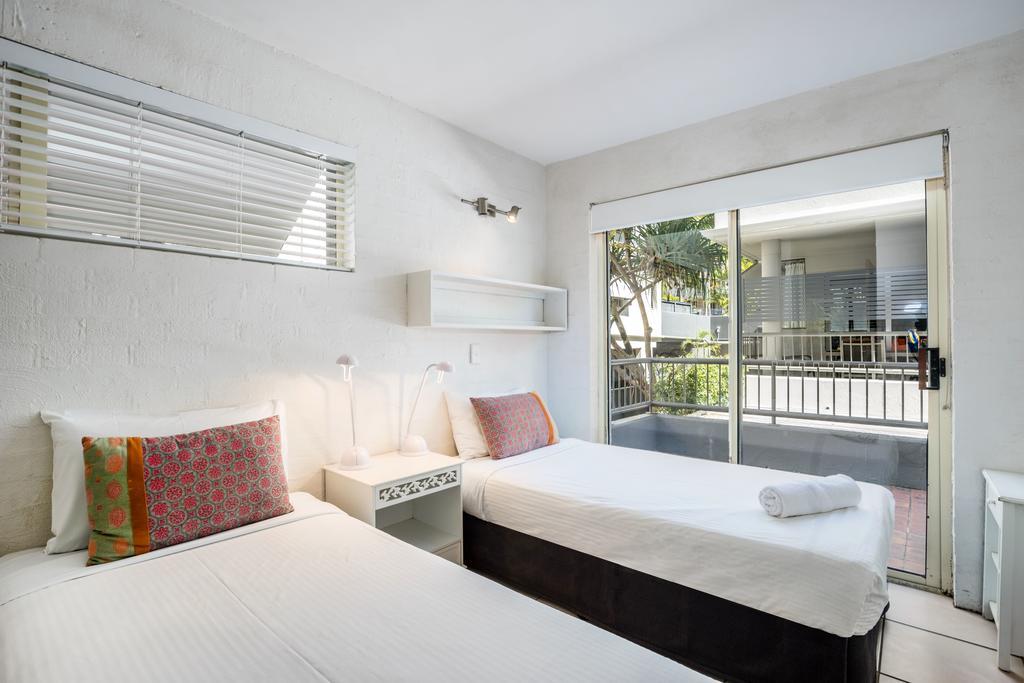 Aparthotel Saks On Hastings 4*