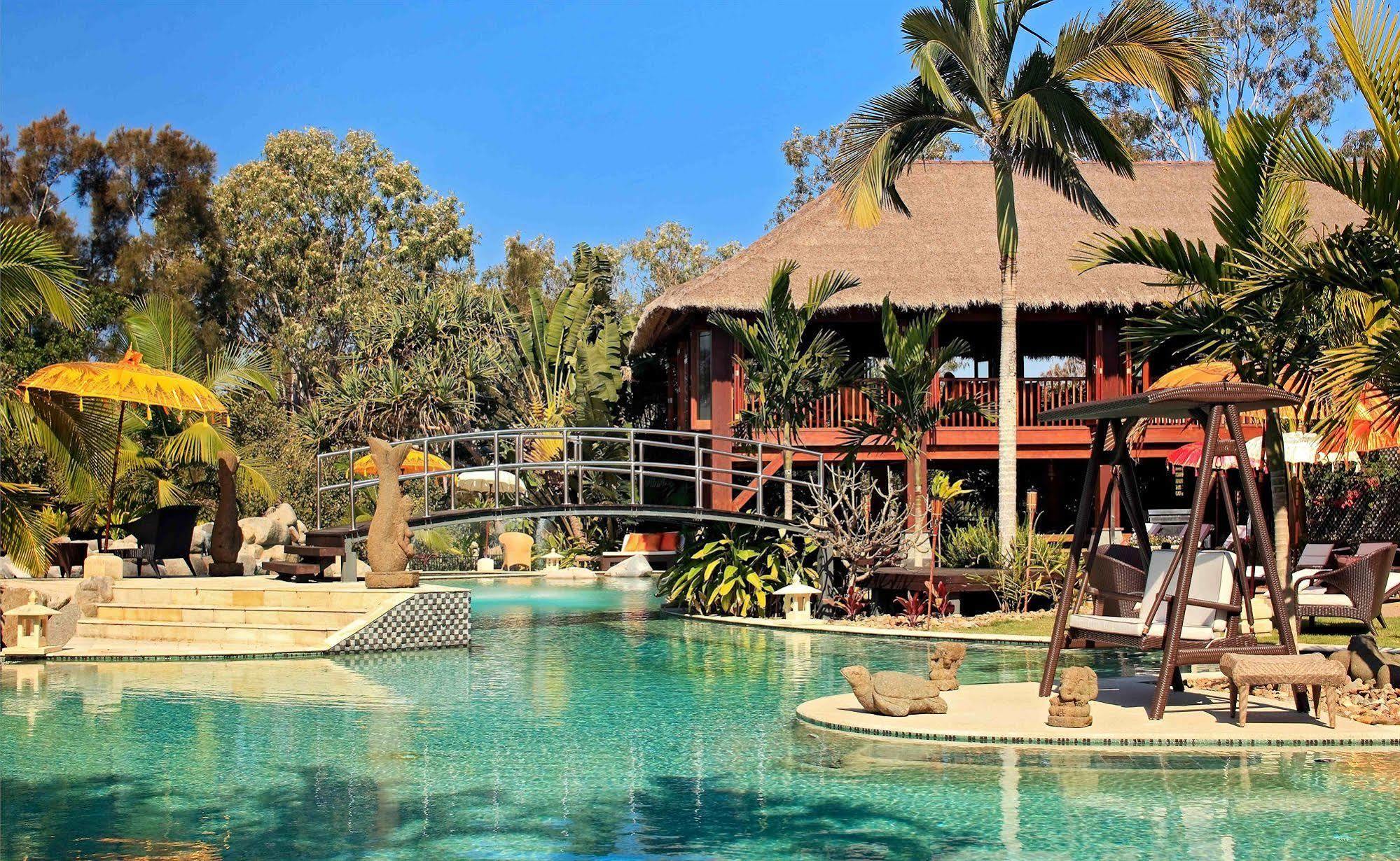 Makepeace Island Hotel 5*