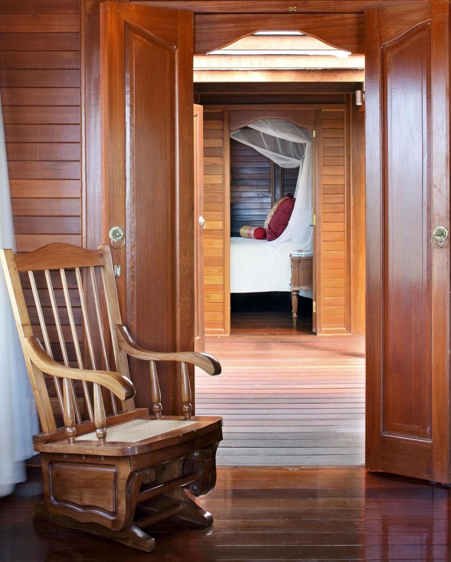 Hotel Makepeace Island