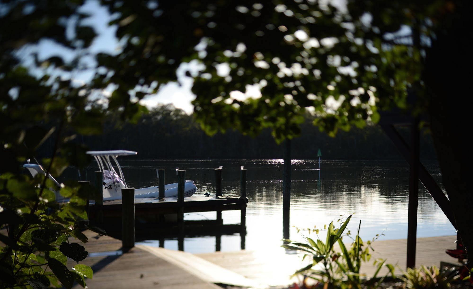 Makepeace Island Hotel 5*