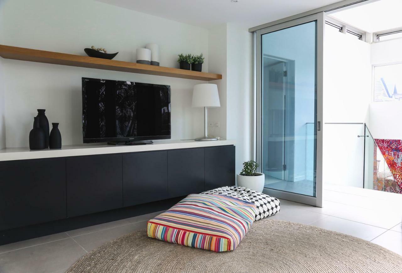 Hastings Park: Luxury Penthouse, Private Pool & Views * Noosa Heads
