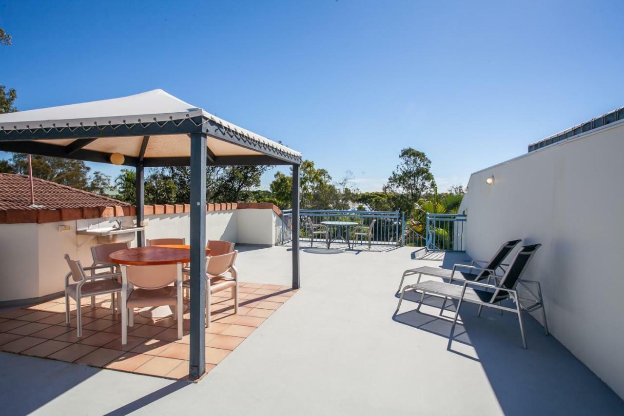 Noosa Riviera 4*